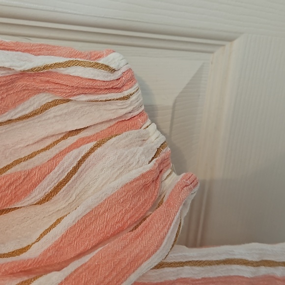 NWT Lauren Conrad Peasant Top - Picture 4 of 8